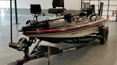 BOATZON | Nitro Z8 2015
