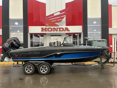BOATZON | Nitro ZV20 Pro w Merc 300 2021