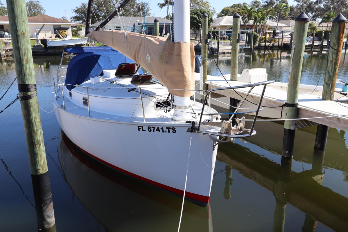 1995 Nonsuch 260 - Sold Boat