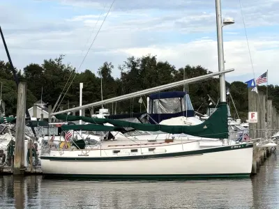BOATZON | Nonsuch Ultra 1985