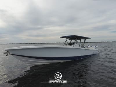 BOATZON | Nor-Tech 390 Sport Center Console 2021