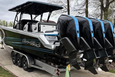 BOATZON | Nor-Tech 390 Sport Center Console 2022