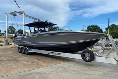BOATZON | Nor-Tech 390 Sport Center Console 2023