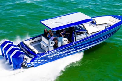BOATZON | Nor-Tech 390 Sport Center Console 2025