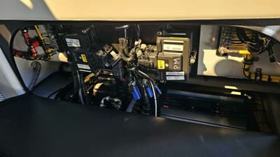 BOATZON | Nor-Tech 390 Sport Center Console 2025