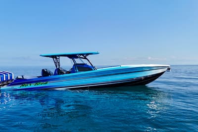 BOATZON | Nor-Tech 390 Sport Center Console 2027