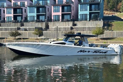 BOATZON | Nor-Tech 450 Sport Center Console 2025