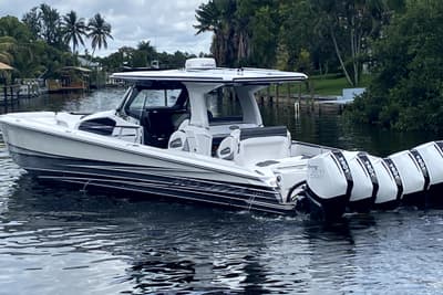 BOATZON | Nor-Tech 450 Sport Center Console 2027