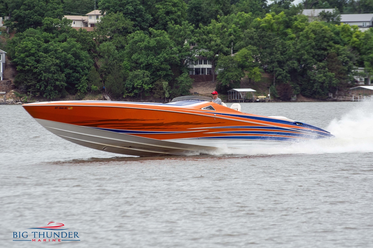 2015 Nor-Tech 527 Super Vee - Sold Boat