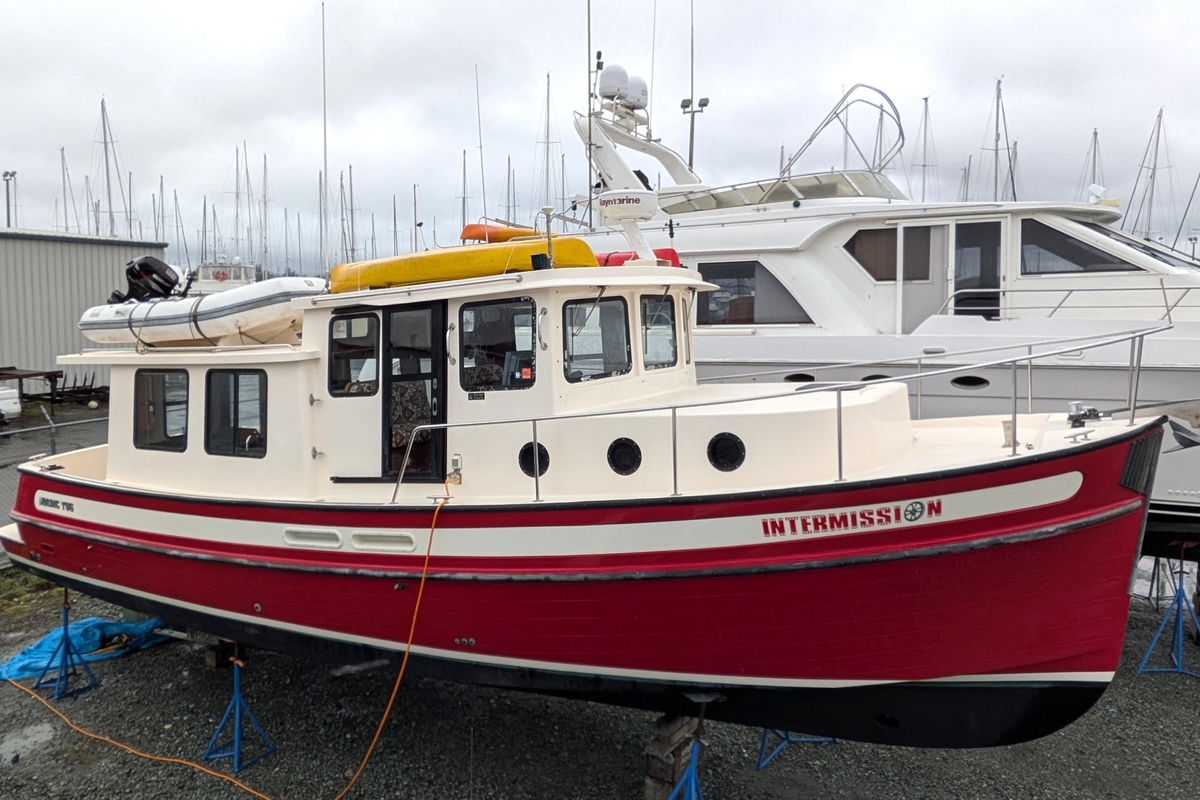 2000 Nordic Tug 37 - Sold Boat