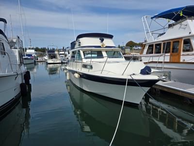 BOATZON | North Wind Flybridge Sedan 1977 BOATZON | North Wind Flybridge Sedan 1977