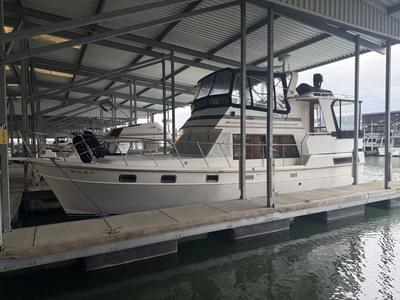 BOATZON | Nova Marine 40 Sundeck Aft Cabin 1985