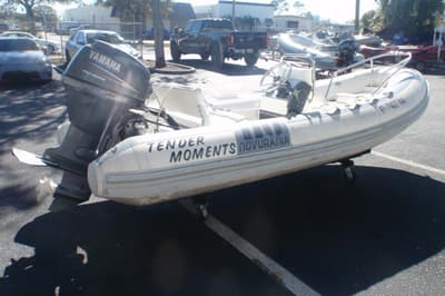 BOATZON | Novurania DL 400 2003