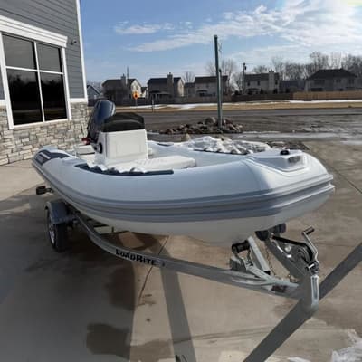 BOATZON | Novurania DL 430 2026