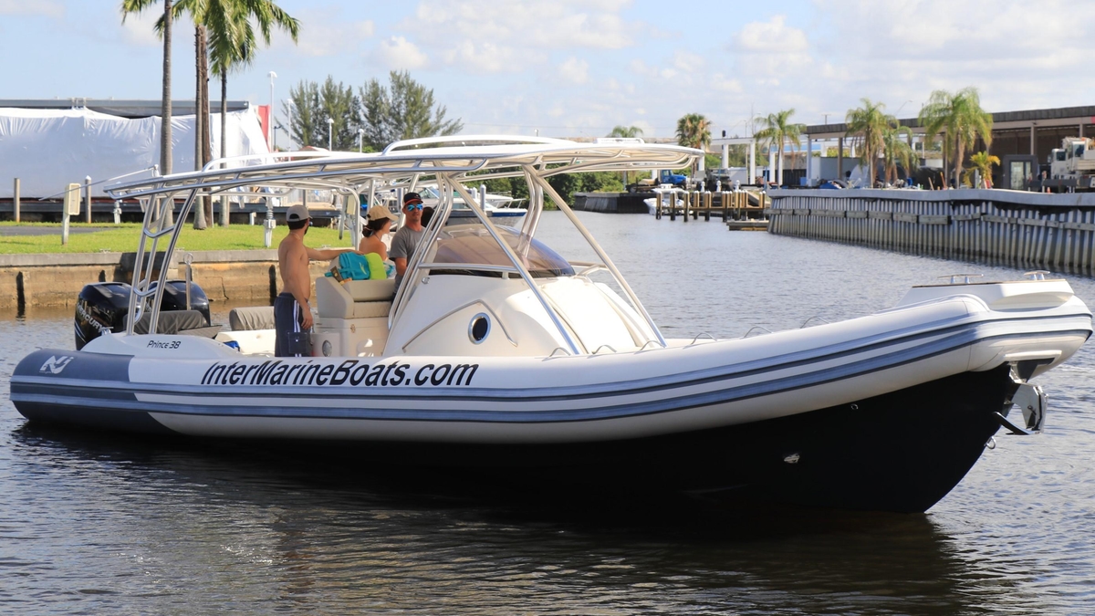 2018 Nuova Jolly Prince 38CC - Sold Boat