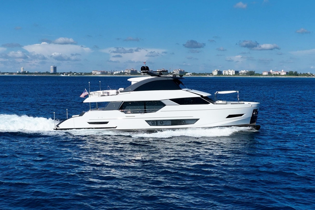 Ocean Alexander 27 Explorer 2021