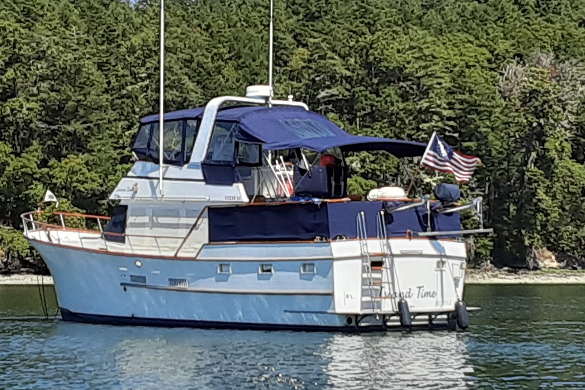 1983 Ocean Alexander 43 Flush Aft Deck - Sold Boat