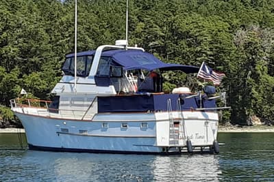 BOATZON | Ocean Alexander 43 Flush Aft Deck 1983