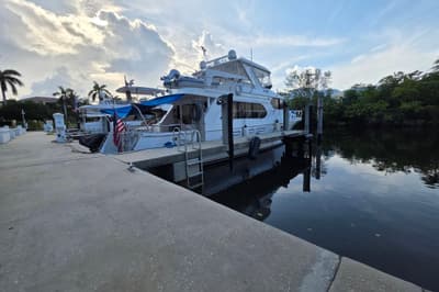 BOATZON | Ocean Alexander 60 Trawler 2000