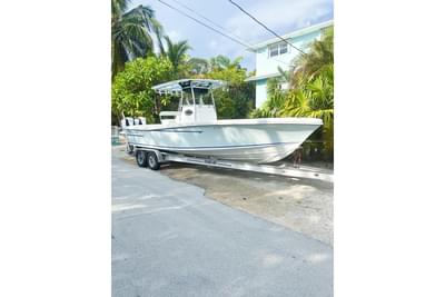 BOATZON | Ocean Master 27 Center Console 2018