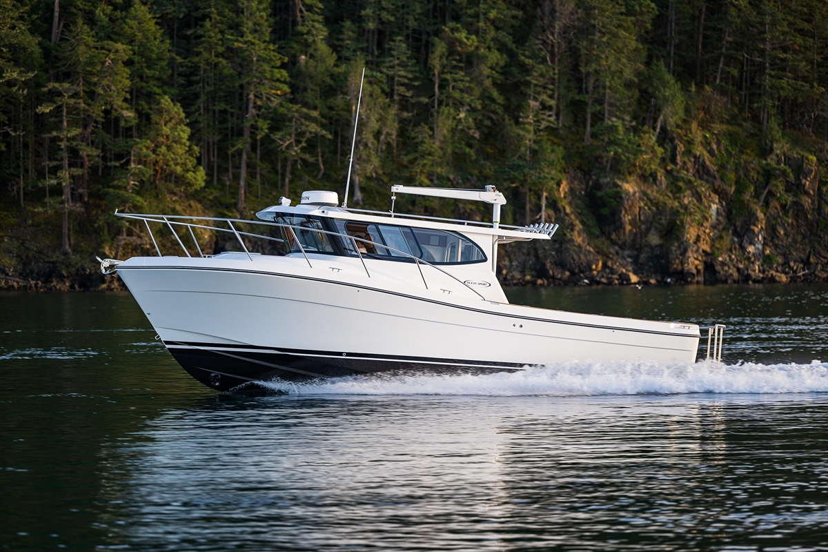 2027 Ocean Sport 33 CUMMINS SHAFT DRIVE - Sold Boat