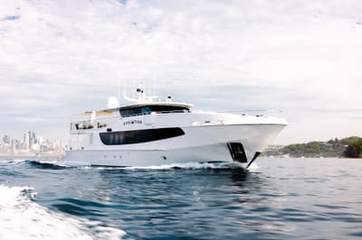 BOATZON | Oceanfast 128 2008