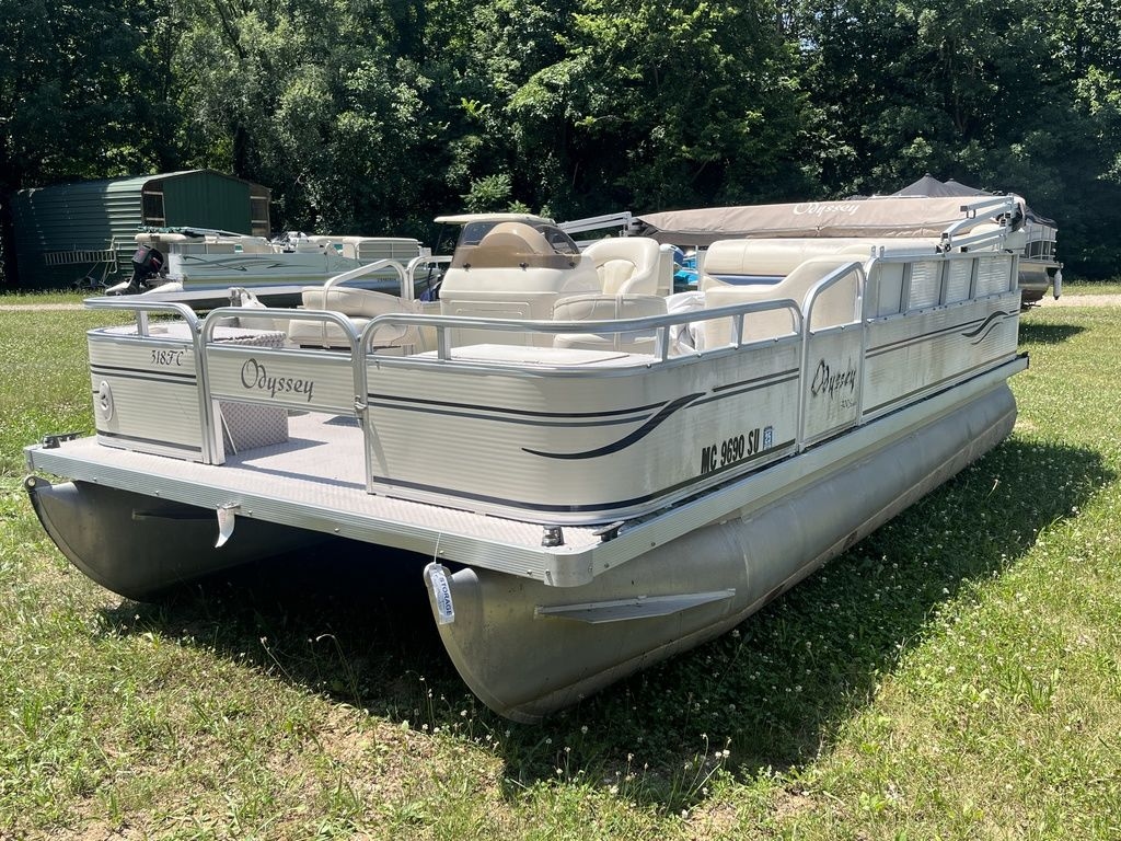 2005 Odyssey 318FC Fish  Cruise - Sold Boat