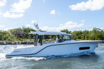 BOATZON | Other AIATA Wayfinder 38 Open 2026