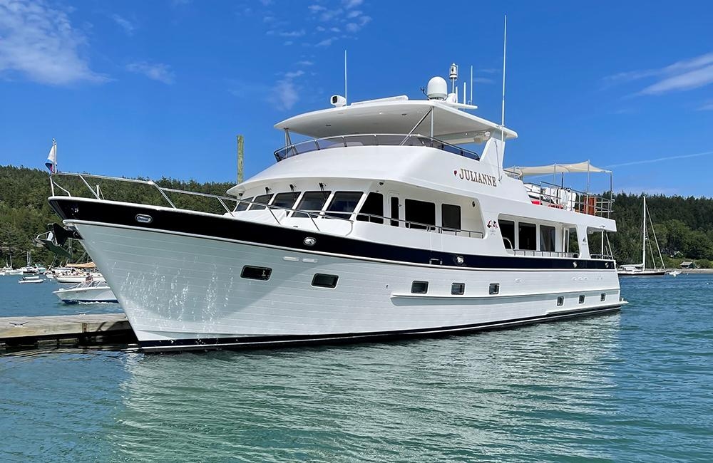 2022 Outer Reef Yachts 900 Motoryacht - Sold Boat
