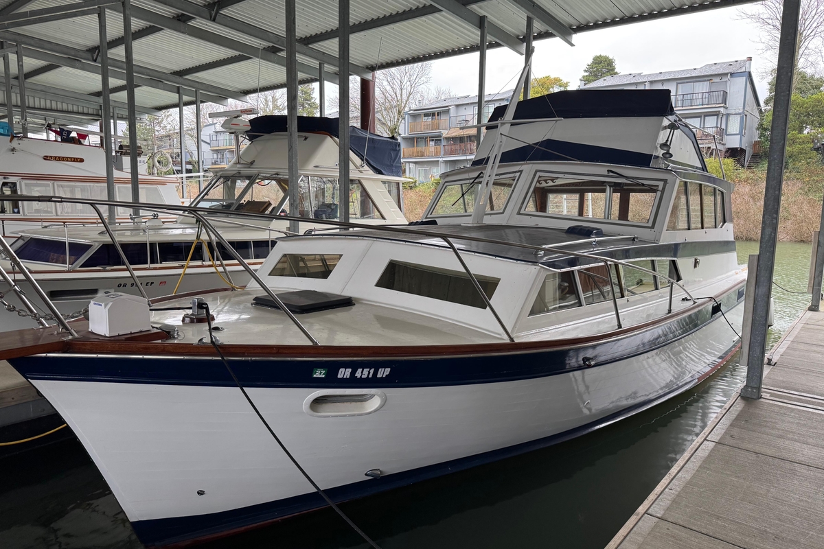 1967 Pacemaker 37 - Sold Boat