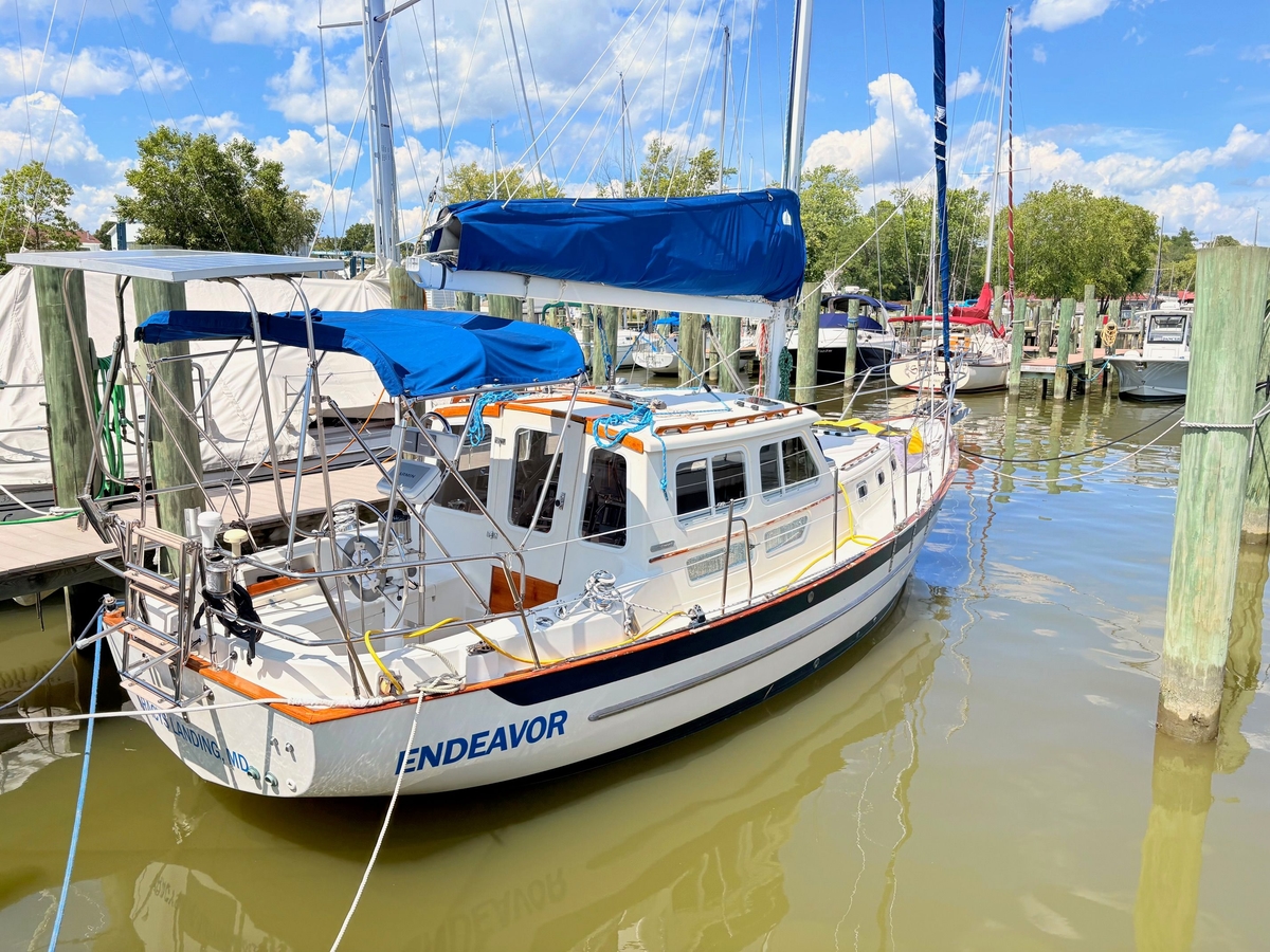 1995 Pacific Seacraft 32 Pilothouse - Sold Boat