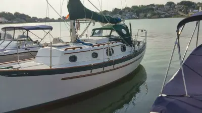 BOATZON | Pacific Seacraft Dana 24 1988