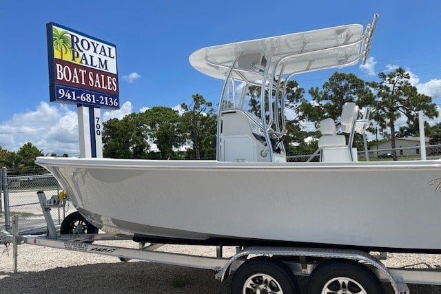 New Pair Customs 21 Center Console MV 2025 for sale in Englewood