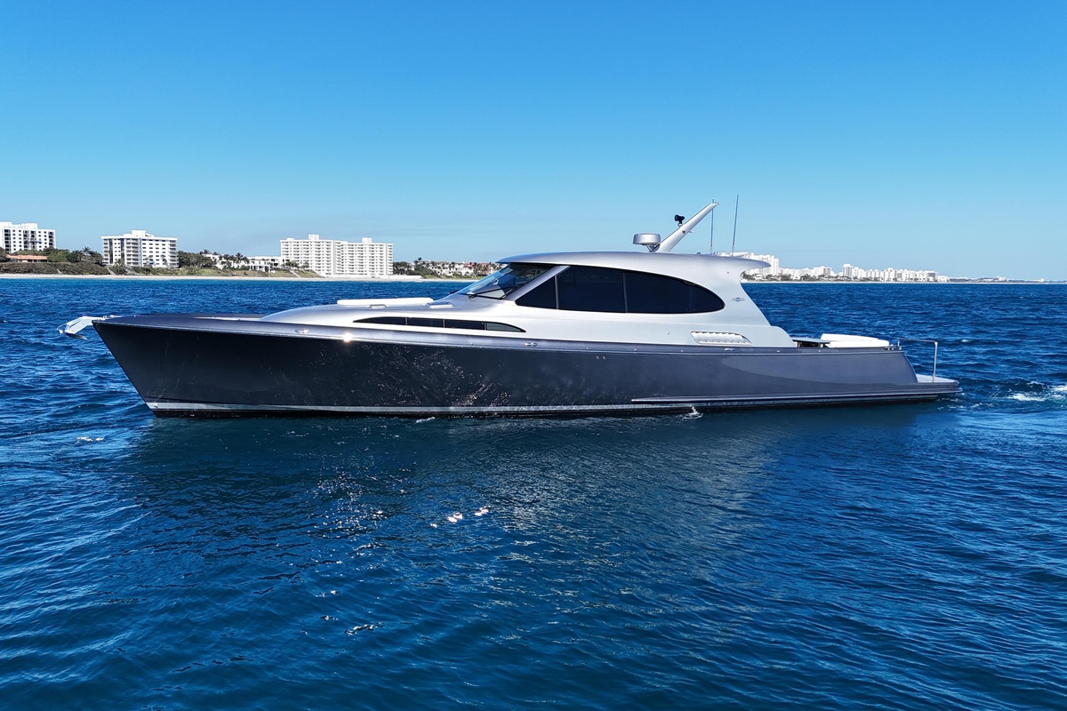 2021 Palm Beach Motor Yachts GT60 - Sold Boat