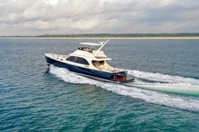 BOATZON | Palm Beach Motor Yachts PB65 2021