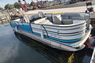 BOATZON | Paradise Pontoon Tritoon 2023