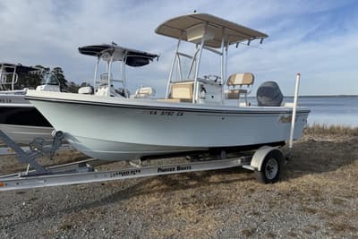 BOATZON | Parker 1801 Center Console 2017