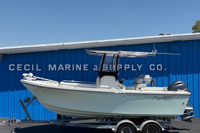 BOATZON | Parker 2100 Center Console 2016