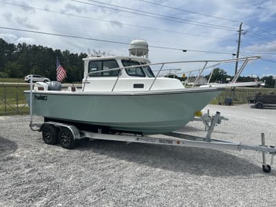 BOATZON | Parker 217 Explorer WITH AC IN CABIN 2026