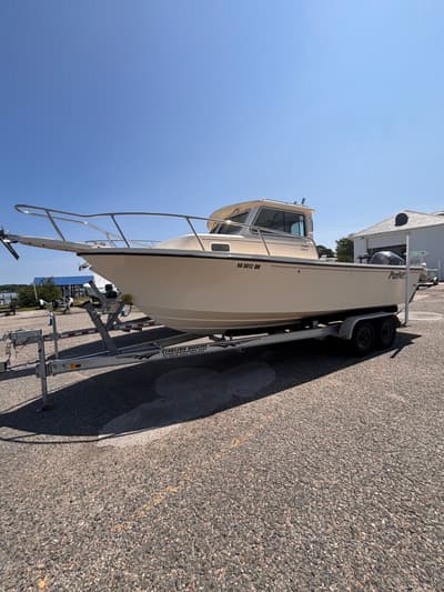 BOATZON | Parker 2320 SL Sport Cabin 2012