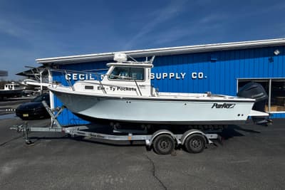 BOATZON | Parker 2320 Sport Cabin 2019