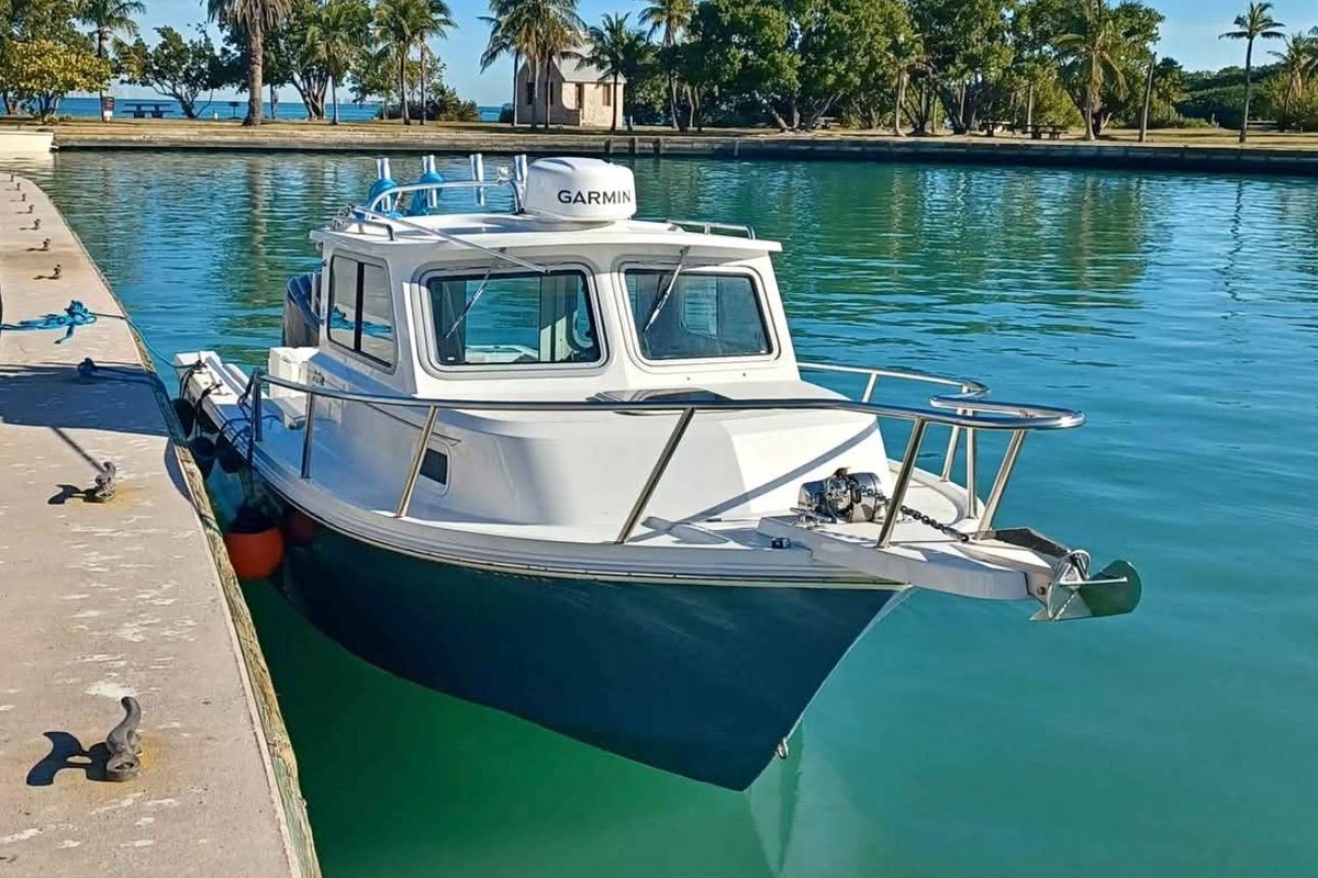 2024 Parker 2320 Sport Cabin - Sold Boat