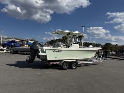 BOATZON | Parker 2400 Center Console 2025