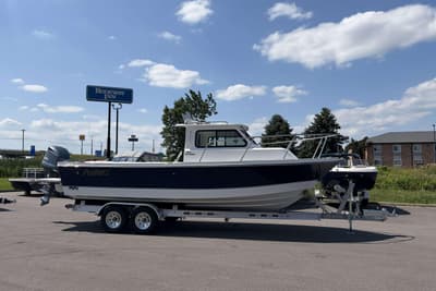 BOATZON | Parker 247 Explorer 2027