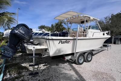 BOATZON | Parker 2510 Walkaround 2005