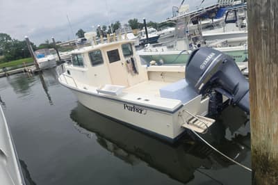 BOATZON | Parker 2520 Modified Vee Sport Cabin 2004