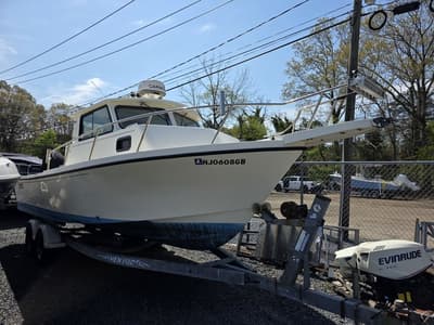 BOATZON | PARKER 2520 PILOT HOUSE 1996
