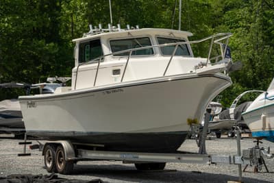 BOATZON | Parker 2520 XLD Sport Cabin 2013