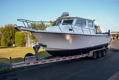 BOATZON | Parker 2530 Extended Sport Cabin 2014
