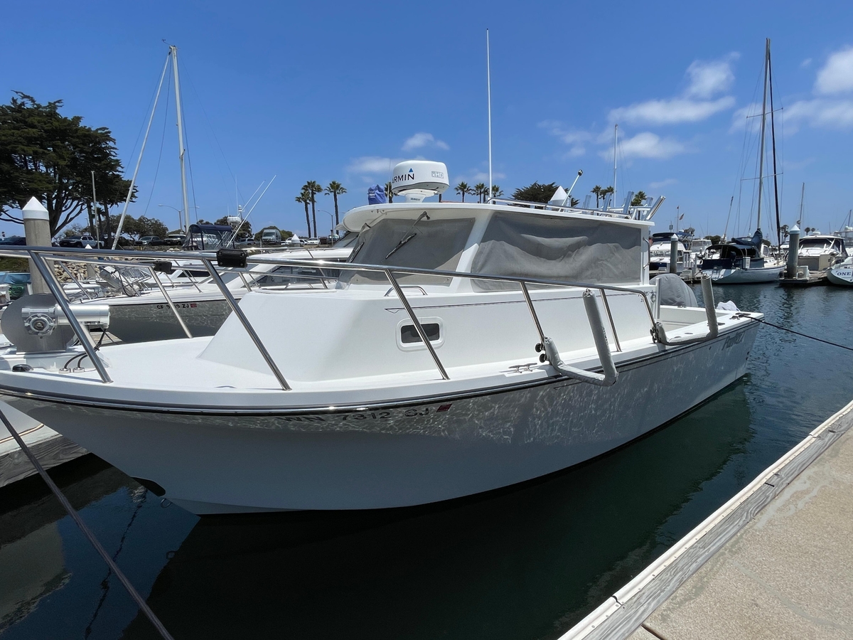2016 Parker 2530 Extended Sport Cabin - Sold Boat